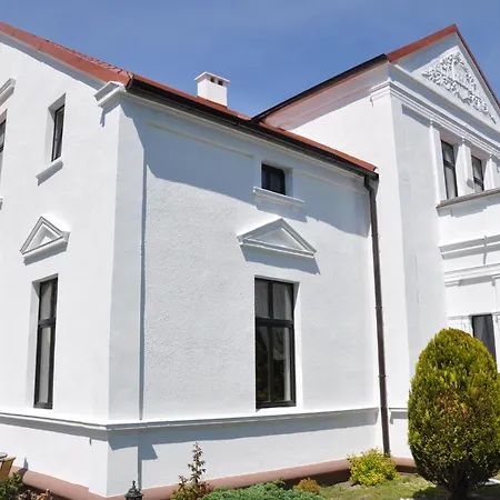 Pod Wozem Pensjonat Trzebiatow nad Rega