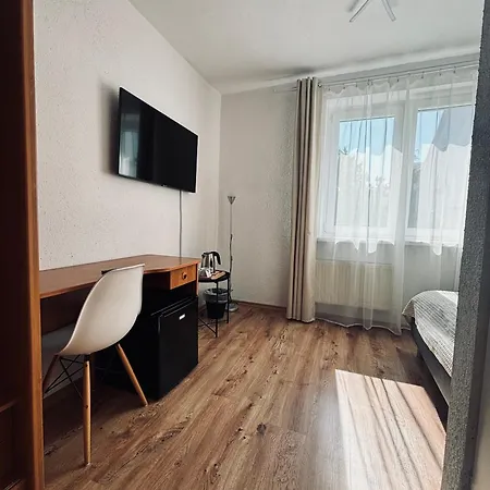 Pensjonat Pod Wozem Trzebiatow nad Rega