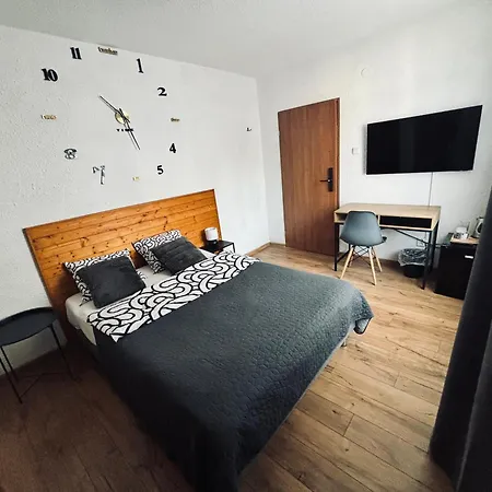 Pod Wozem Maison d'hôtes Trzebiatow nad Rega