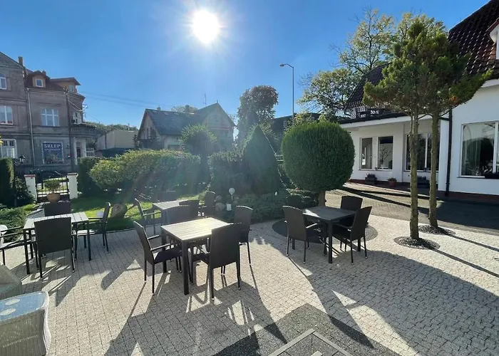 ゲストハウス Pod Wozem Trzebiatów nad Regą