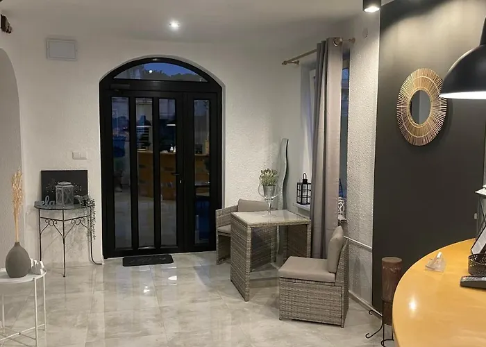 Pod Wozem בית הארחה Trzebiatow nad Rega