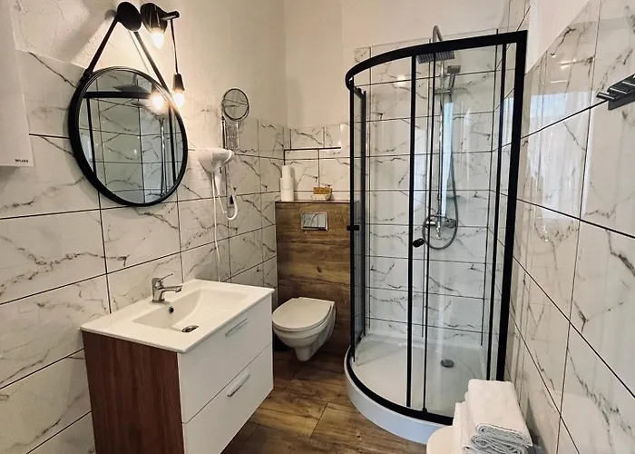 Pod Wozem בית הארחה Trzebiatow nad Rega