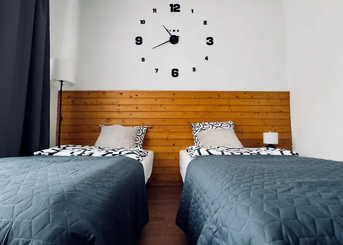 Pod Wozem בית הארחה